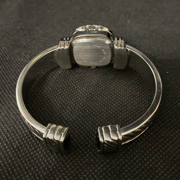 Vintage Ladies Bugle Boy Black & Silver tone Quartz Watch bangle bracelet - Picture 5 of 9